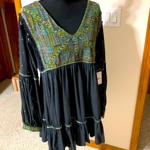 Free People NWT Tunic Top. Deep grey with embroidered multicolor / open tie back
